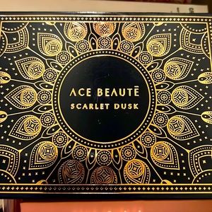 Ace Beaute Scarlet Dusk Palette. NIB. Small smudge when checking no breaks.